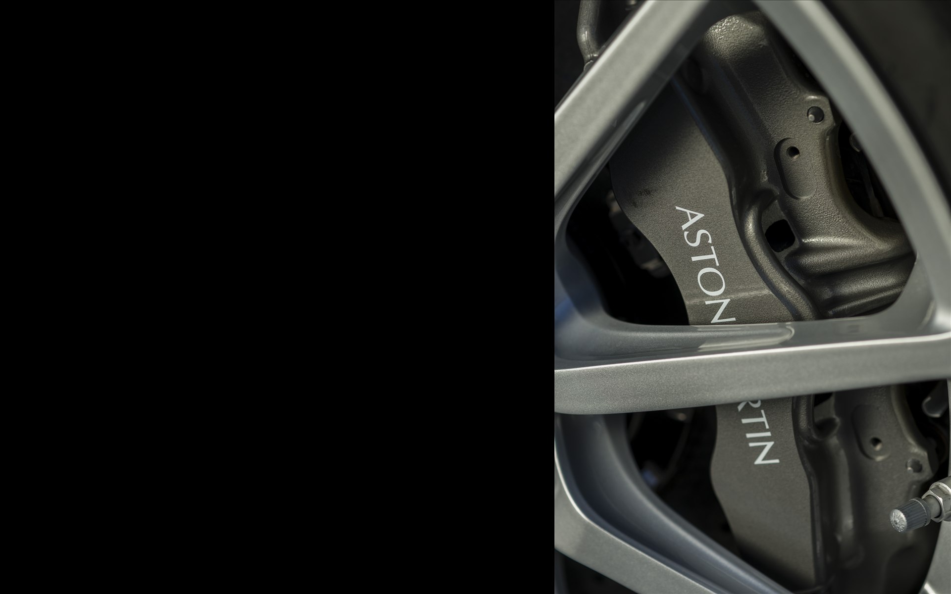 Aston Martin V12 Vantage S 2014
